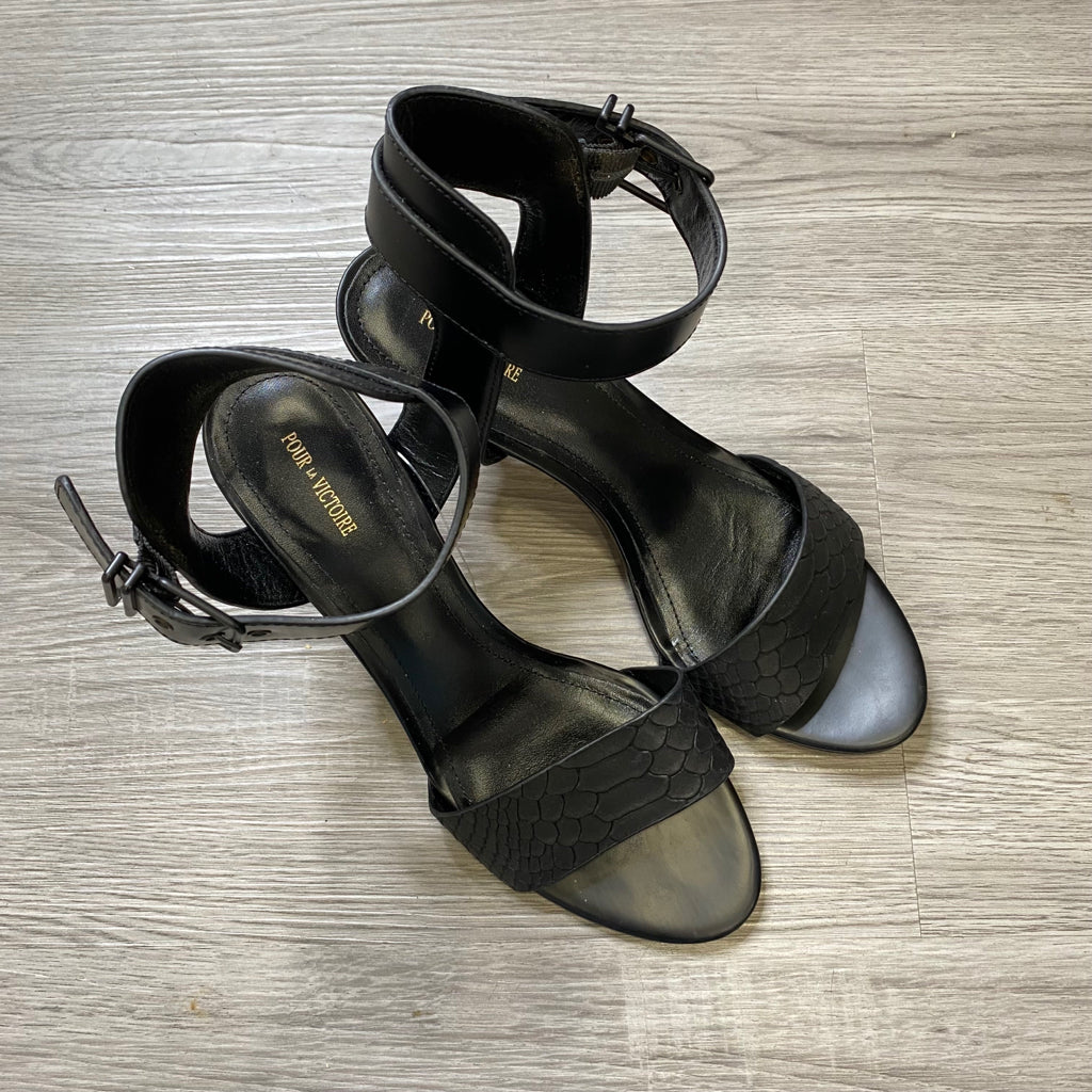 Pour La Victoire Size 8 1/2 BOUTIQUE