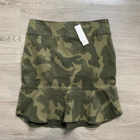 Load image into Gallery viewer, White House Black Market Size 2 SKIRT
