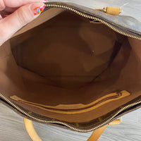 Load image into Gallery viewer, Louis Vuitton DESIGNER
