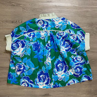 Load image into Gallery viewer, UMGEE Size MED TOPS
