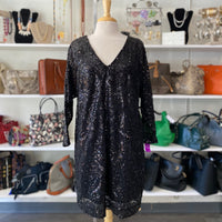 Load image into Gallery viewer, Lilly Pulitzer Size LARGE DRESS
