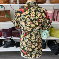 Load image into Gallery viewer, CABI Size XS TOPS
