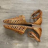 Load image into Gallery viewer, SEYCHELLES Size 8 SHOE
