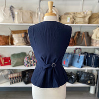 Load image into Gallery viewer, J CREW Size 6 TOPS
