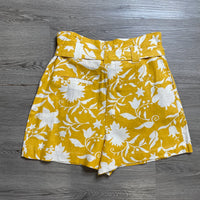 Load image into Gallery viewer, Rachel Zoe Size 6 SHORTS
