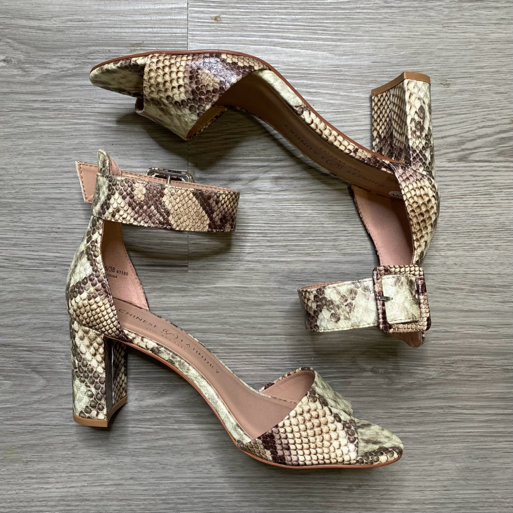 Chinese Laundry Size 7 1/2 SHOE