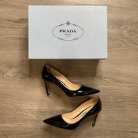 Load image into Gallery viewer, PRADA Size 7 DESIGNER

