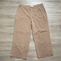Load image into Gallery viewer, Abercrombie &amp; Fitch Size LARGE PANTS
