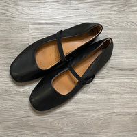 Load image into Gallery viewer, CUSHIONAIRE Size 10 SHOE
