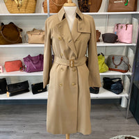Load image into Gallery viewer, BURBERRY Size 4 DESIGNER
