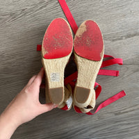 Load image into Gallery viewer, Christian Louboutin Size 7 1/2 DESIGNER
