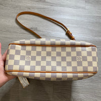 Load image into Gallery viewer, Louis Vuitton DESIGNER
