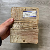 Load image into Gallery viewer, BRAHMIN BOUTIQUE
