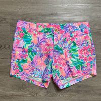 Load image into Gallery viewer, DISNEY x LILLY PULITZER Size 6 SHORTS
