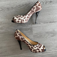 Load image into Gallery viewer, Giuseppe Zanotti Size 7 1/2 DESIGNER
