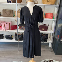 Load image into Gallery viewer, Jude Connally Size SMALL BOUTIQUE
