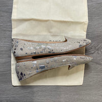 Load image into Gallery viewer, Loeffler Randall Size 8 BOUTIQUE
