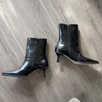 Load image into Gallery viewer, MATISSE Size 7 SHOE

