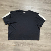 Load image into Gallery viewer, Under Armour Size 2X ATHLETIC WEAR
