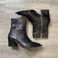 Load image into Gallery viewer, TIBI Size 8 1/2 BOUTIQUE
