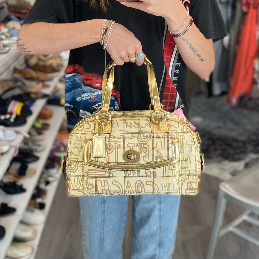 COACH BOUTIQUE