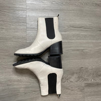 Load image into Gallery viewer, Naked Feet Size 6 1/2 SHOE
