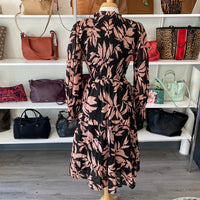 Load image into Gallery viewer, J. Marie Size SMALL BOUTIQUE
