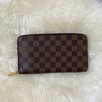 Load image into Gallery viewer, Louis Vuitton DESIGNER
