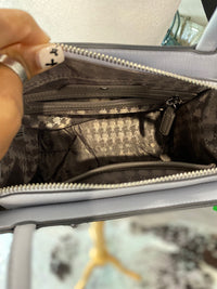 Load image into Gallery viewer, KARL LAGERFELD BOUTIQUE
