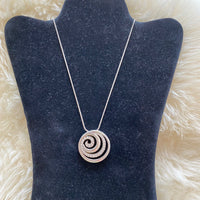 Load image into Gallery viewer, BRIGHTON Necklace
