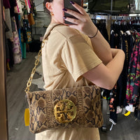 Load image into Gallery viewer, Tory Burch BOUTIQUE
