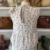 Load image into Gallery viewer, Abercrombie &amp; Fitch Size SMALL TOPS
