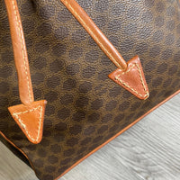 Load image into Gallery viewer, CELINE Size DESIGNER
