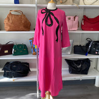 Load image into Gallery viewer, TUCKERNUCK Size MED BOUTIQUE
