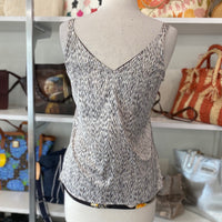 Load image into Gallery viewer, White House Black Market Size XS TOPS

