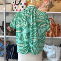 Load image into Gallery viewer, THML Size SMALL TOPS
