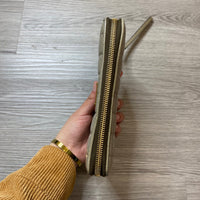 Load image into Gallery viewer, DOLCE &amp; GABANA DESIGNER
