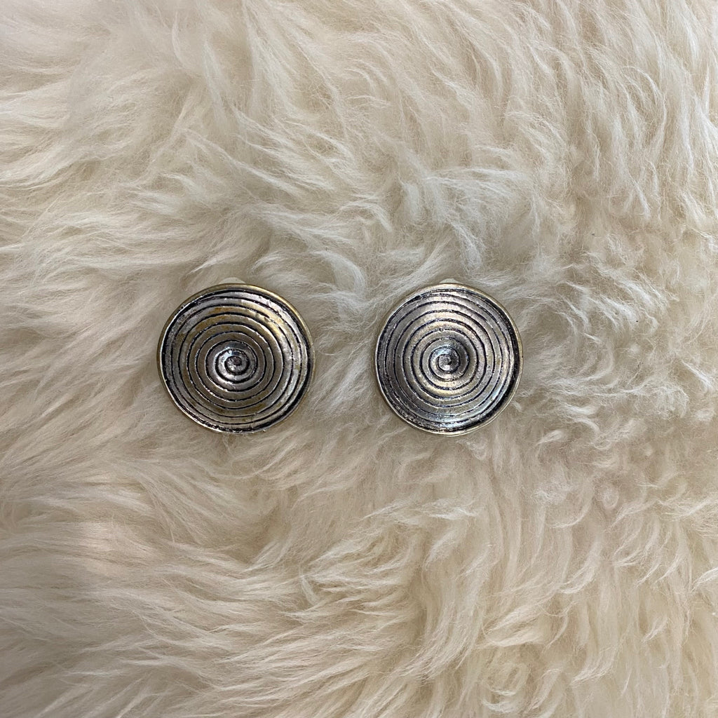 CLIP EARS