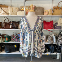 Load image into Gallery viewer, FREE PEOPLE Size 8 TOPS
