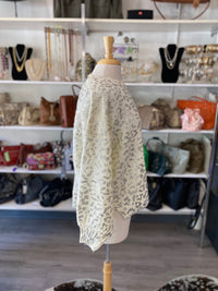 Load image into Gallery viewer, And The Why Size M/L TOPS
