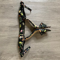 Load image into Gallery viewer, VINCE CAMUTO Size 8 1/2 SHOE
