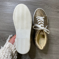 Load image into Gallery viewer, Betsey Johnson Size 6 1/2 SHOE
