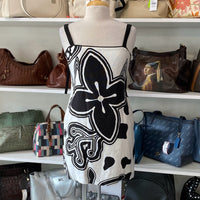 Load image into Gallery viewer, ALEXIS Size SMALL BOUTIQUE
