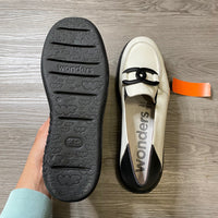 Load image into Gallery viewer, WONDERS Size 10 BOUTIQUE
