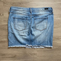Load image into Gallery viewer, LIVERPOOL Size 30/10 SKIRT
