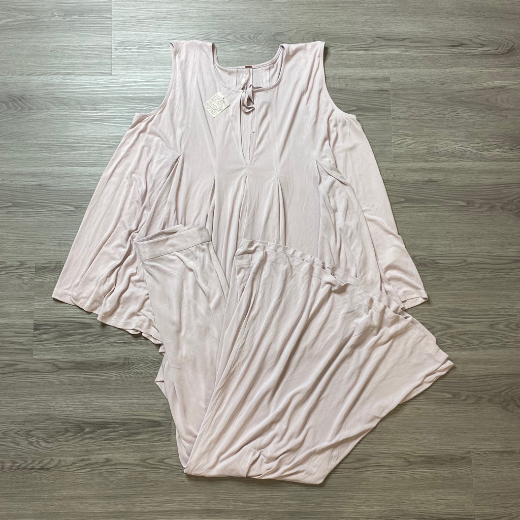 FREE PEOPLE Size SMALL 2 PC SET