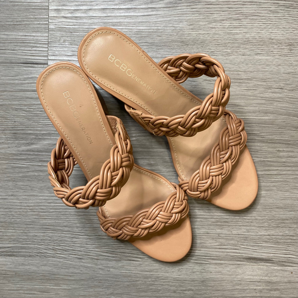 BCBGENERATION Size 8 SHOE