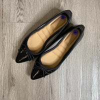 Load image into Gallery viewer, Kelly &amp; Katie Size 8 SHOE
