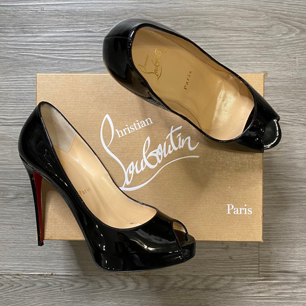 Christian Louboutin Size 8 1/2 DESIGNER