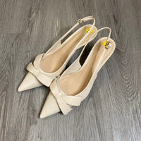 Load image into Gallery viewer, AREZZO Size 7 SHOE
